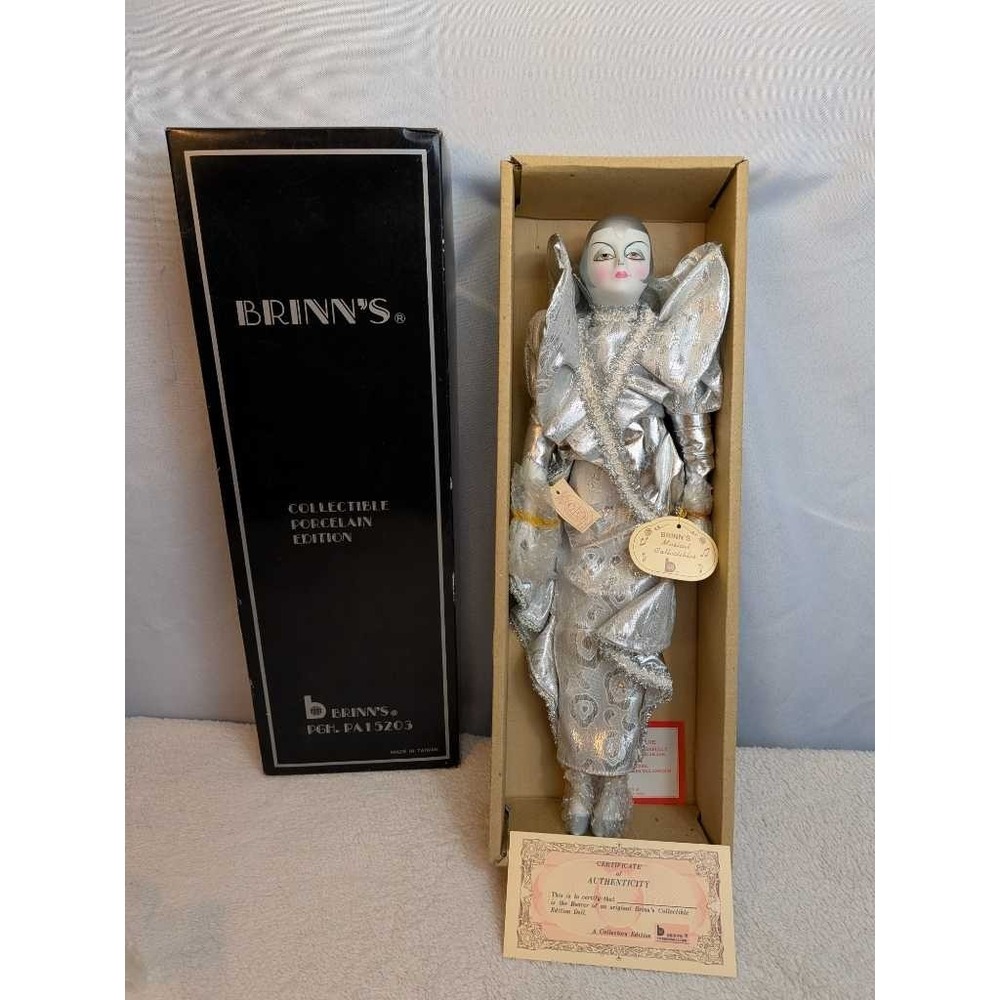 Brinns Collectible Porcelain Edition Musical Doll Silver Dress Certificate